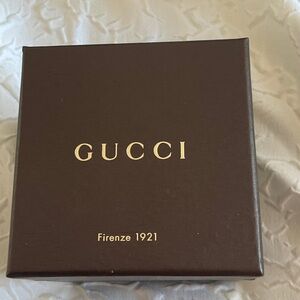 NEW GUCCI CANDLE SEALED, not sure of fragrance as not shown on box